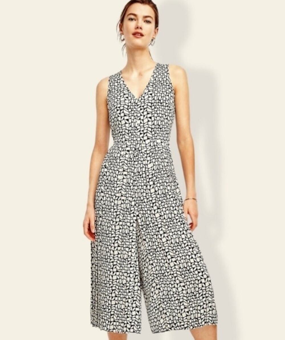 NWOT Ann Taylor Culotte Jumpsuit Cropped Wide Leg Sleeveless Blue White Size 6
